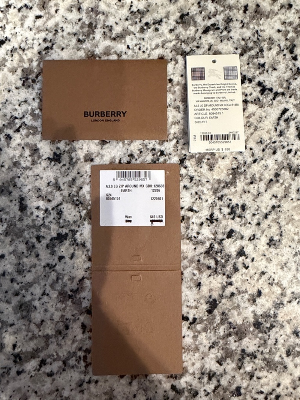 🔥NWT Burberry Large Zip Around Wallet in "Earth" Check🔥 - Picture 5 of 6